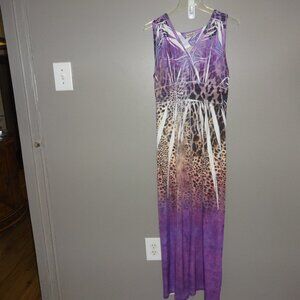 One World live and let live ,purple, white, stretch dress, maxi, v neck, L